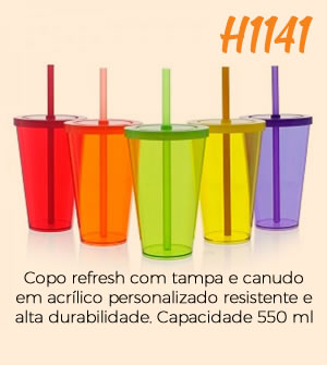 H1141 Copo refresh com tampa e canudo em acrílico personalizado resistente e alta durabilidade. Capacidade 550 ml