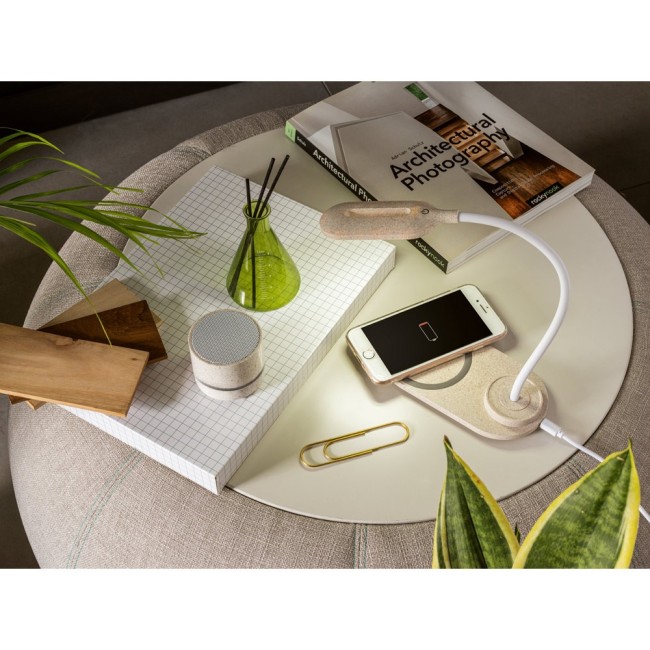 Luminária de mesa com carregador wireless Personalizada H580517