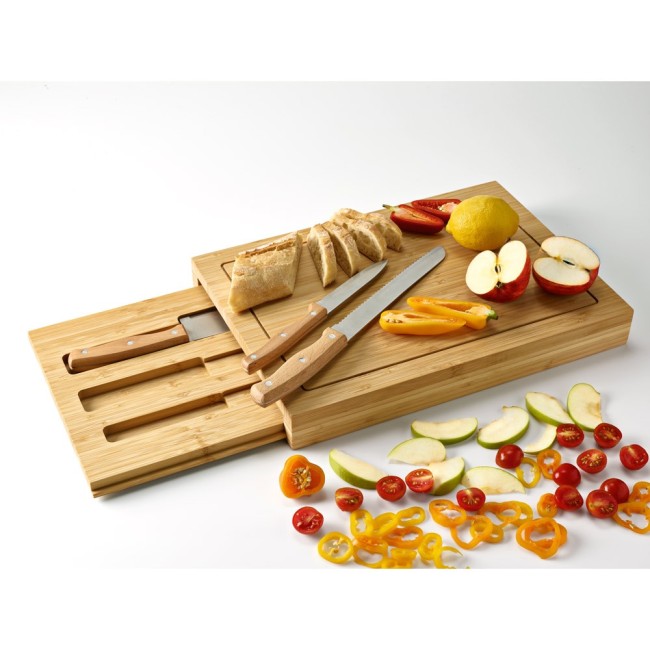 Conjunto de Tábuas em Bambu com 3 Facas Inclusas Personalizadas H940339