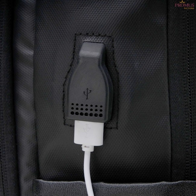 Mochila de Couro Sintético USB 20 Litros Personalizada - H3250